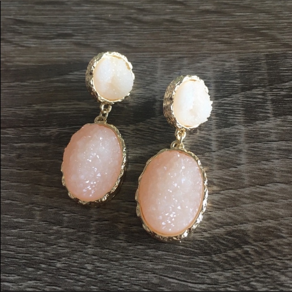 Anthro Druzy Quartz Earrings in Blush - Picture 2 of 4